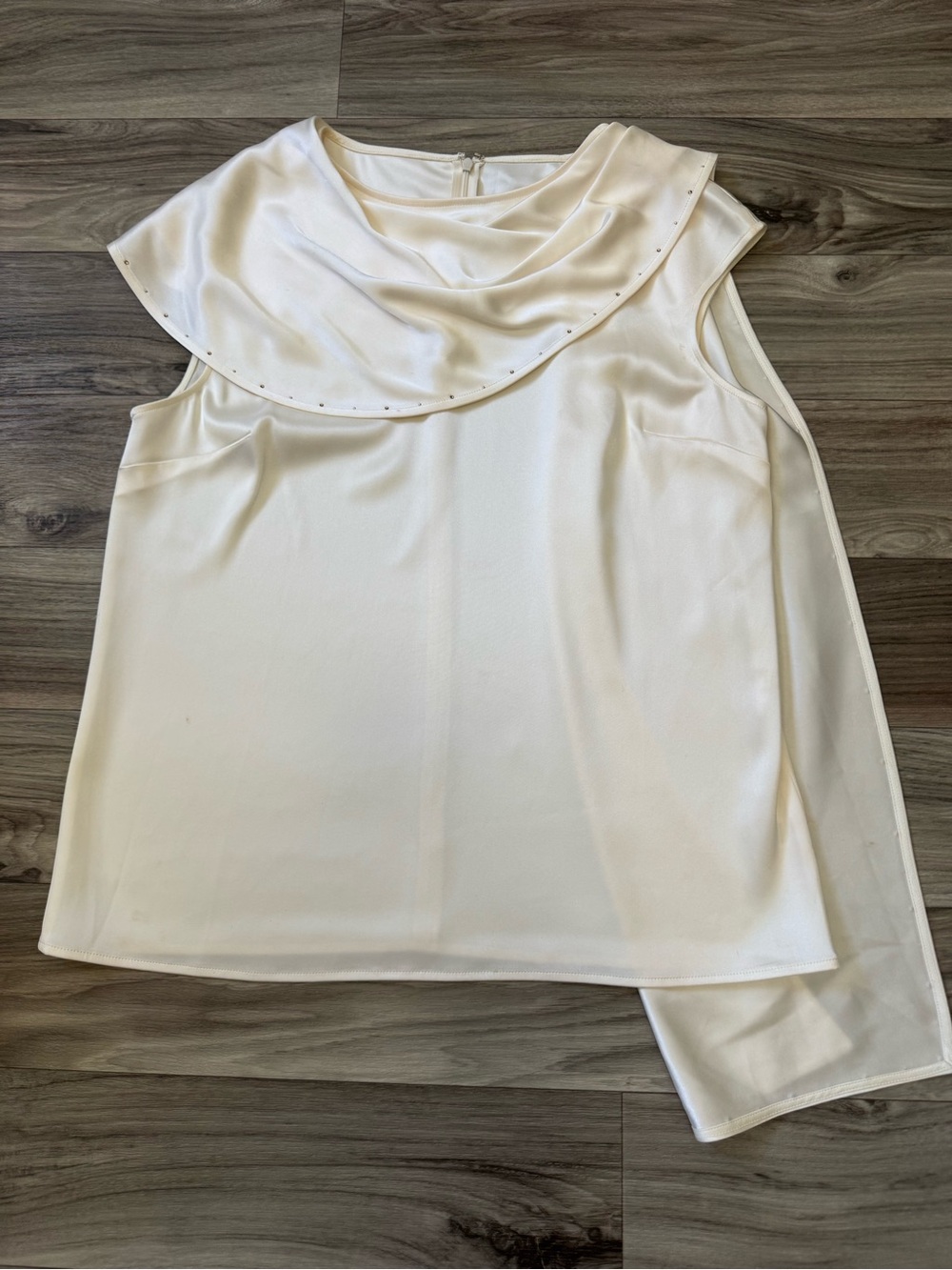 St. John Cream Satin Sleeveless Cowl Neck Studded Blouse Size Medium